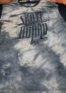 Sweat Shirt