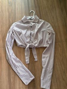 statement cropped shirt