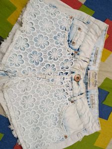Denim &amp; Lace Hotpants