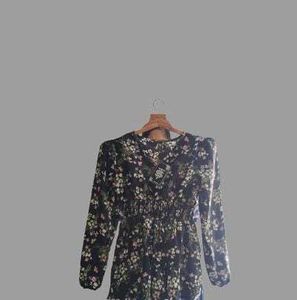 TOP TRENDY WOMEN'S