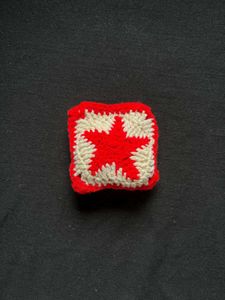 Crochet Red Star Earphone Holder,TaylorSwift Inspo