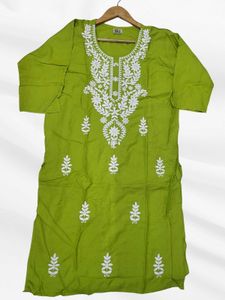 Green Embroidered Kurta