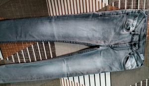 brand&#34;hear&amp; now, colour -gray, fitt for 28&#34; waste size