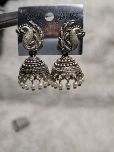 Oxidised Jhumki With White Pearl