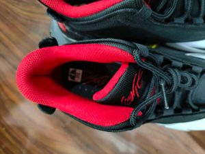 Original Jordan Aura Max 4 Sneakers