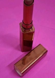 Newly Launched Mamaearth Luxe Lipstick