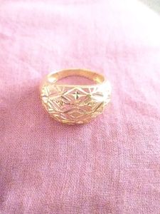 Golden Ring Artificial