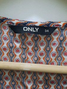 Retro Print Tie-Waist Top
