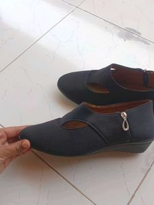 Black Low Heel Shoes