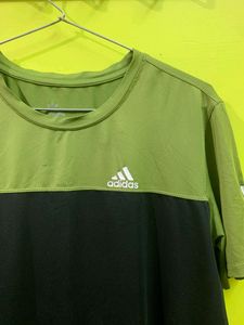Adidas Men&#39;s Tshirt