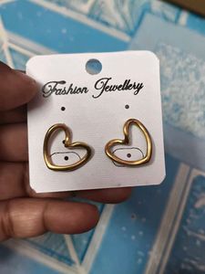 Anti Tarnish Heart Earings