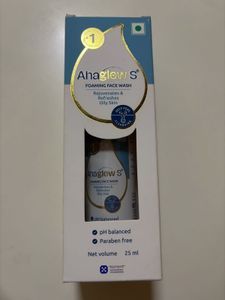 Ahaglow S Foaming Face Wash