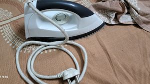 Very Light Weighted Iron By Flipkart Smart