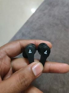 Boat 101 Earbud For Sell
