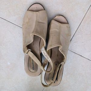 Used Block Heel Beige Sandals From Khadims