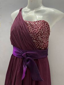 Elegant Purple Padded One-Shoulder Gown