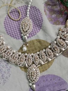 white Stone Set Only Tika Or Nackles
