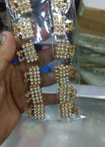 2 Pearl & Gold Studded Mini Hair Clutcher Combo