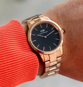 DW PREMIUM QUALITY MENS WATCH @SALE