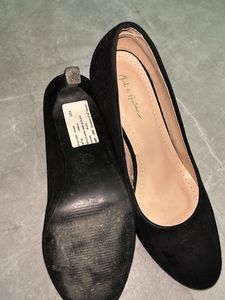 Mast And Harbour Pump Heels