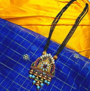 Matt Finish Pendant With Blackbeads