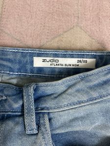 Streachble Light Wash Straight Leg Jeans