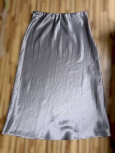 Trendy Satin Skirt
