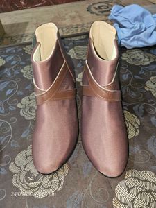 Stylestry Boots Never Used