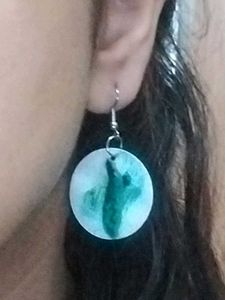 PEACOCK DESIGN CIRCULAR SHELL EARRINGS