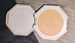 Maliao Whitening Compact Powder
