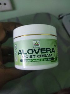Ooty Alovera Moist Cream