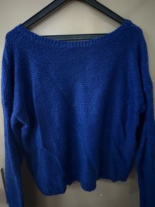 Knitted Blue Sweatshirt