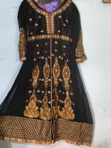 Elegant Black &amp; Gold ethnic gown