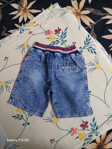 Short Jeans
