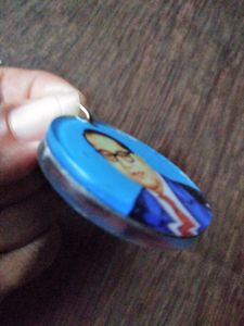Laminate Keychain Design