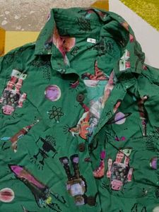 Beautiful Smart Shirt( Needs To Ironed)