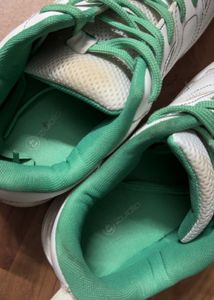 White ZUDIO Sneakers