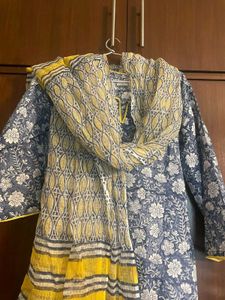 Elegant Kurta And Kota Dupatta Set