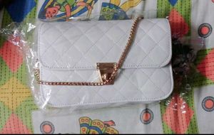 Shining Star Sling Bag For Women 🦋🤍