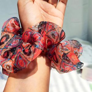 Shatin Schrunchie