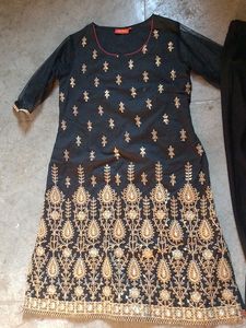 Black &amp; Gold Embroidered Kurti, Pent,Hills