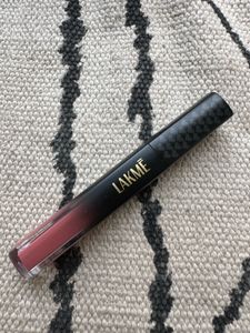 Lakme Velvet Matte Mousse Lipstick-306 Blush Nude