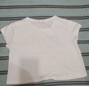 graphic crop tee