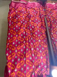 🩷Beautiful ikat print saree - TOTALLY NEW 🩷