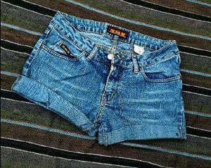 Classy Shorts💞💞