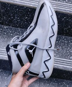 men Sneakers