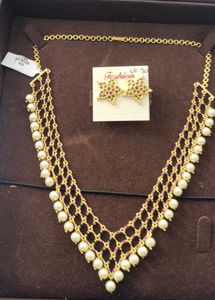 Multi Beads Pearls Necklace Set