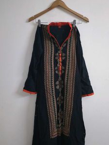 Elegant Embroidered Kurta