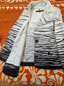 black and white summer blazer
