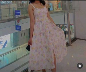 women floral dress